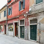 Colombina\'s roof